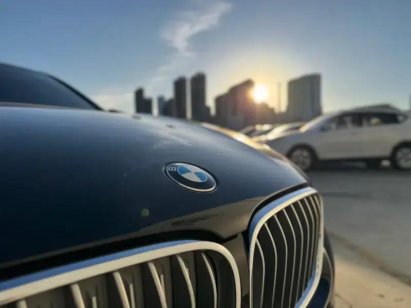 2018 BMW 7 Series 730Li Leading Excellence Package — миниатюра 10
