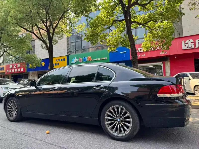 BMW 7 Series 2005 740Li — миниатюра 4