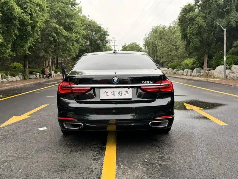 2016 BMW 7 Series 740Li Leading Edition — миниатюра 5