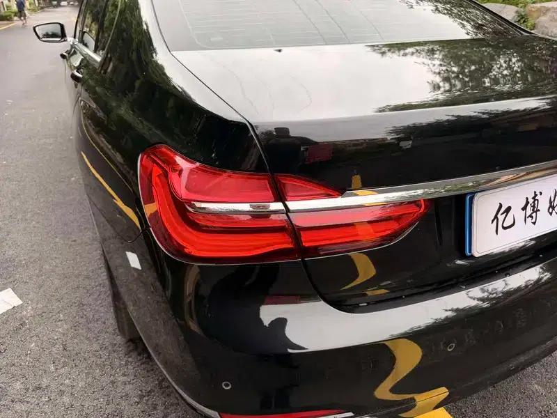 2016 BMW 7 Series 740Li Leading Edition — миниатюра 8