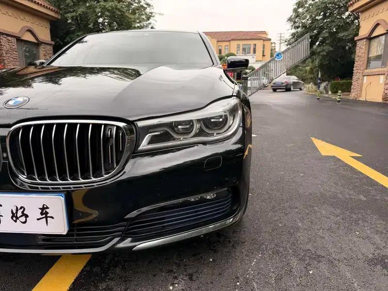 2016 BMW 7 Series 740Li Leading Edition — миниатюра 10