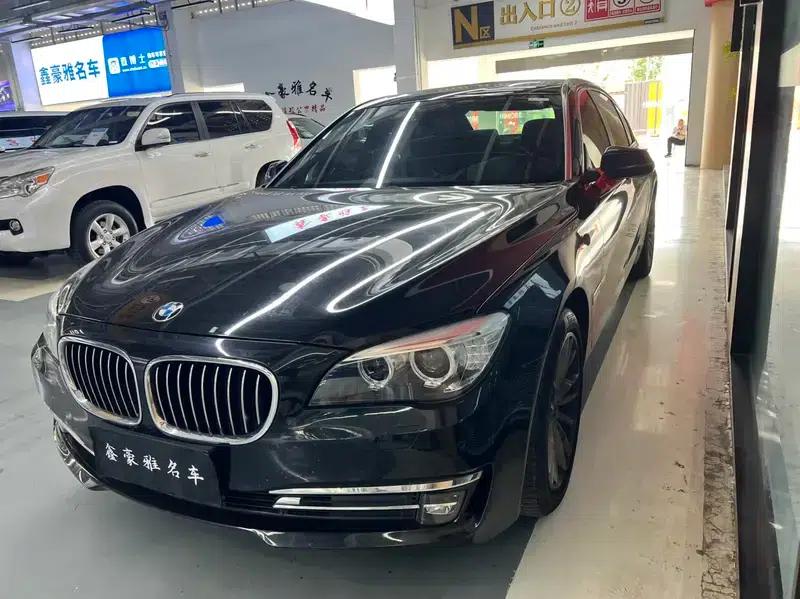 BMW 7 Series 2014 730Li Luxury Edition — миниатюра 1