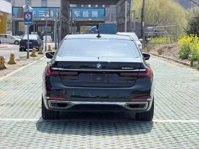 2019 BMW 7 Series 740Li Leading Luxury Package — миниатюра 5