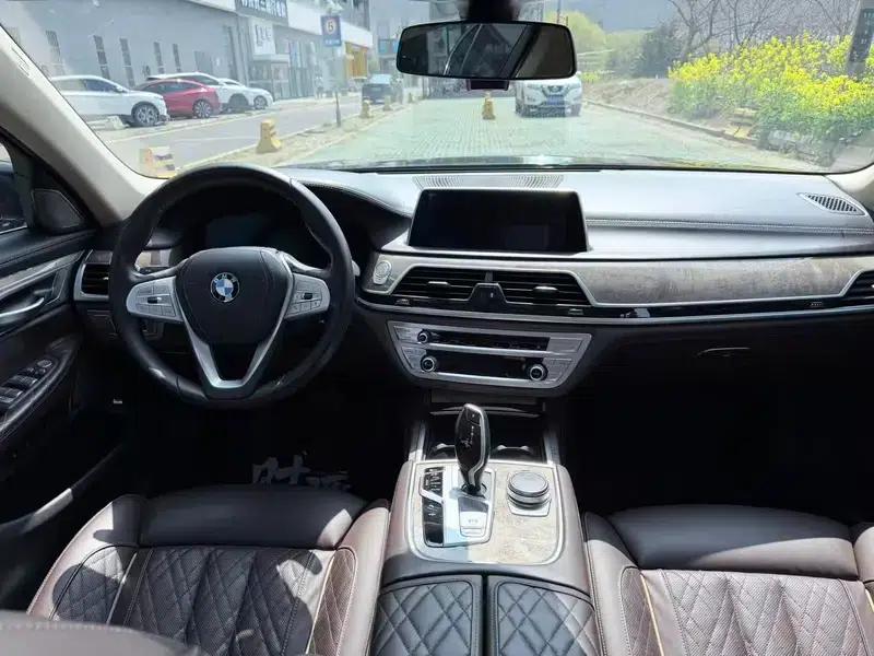 2019 BMW 7 Series 740Li Leading Luxury Package — миниатюра 7