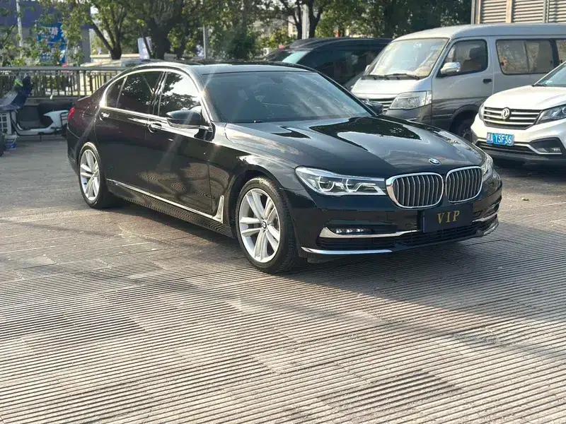 2018 BMW 7 Series 730Li Luxury Package — миниатюра 3
