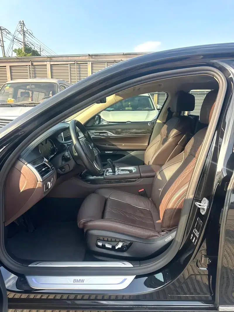 2018 BMW 7 Series 730Li Luxury Package — миниатюра 8