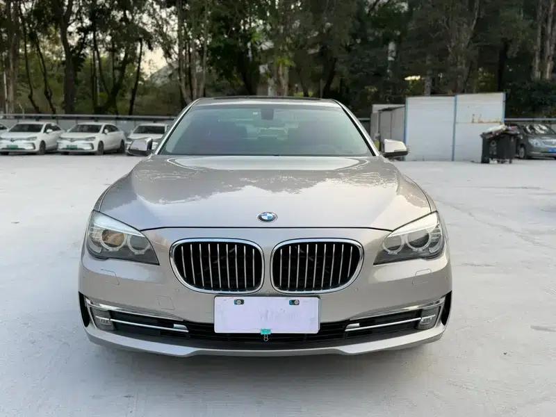 BMW 7 Series 2014 730Li Luxury Edition — миниатюра 2