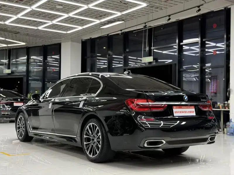 2016 BMW 7 Series 740Li Leading Edition — миниатюра 4