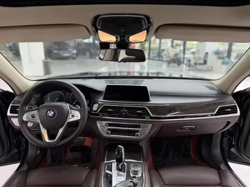 2016 BMW 7 Series 740Li Leading Edition — миниатюра 7