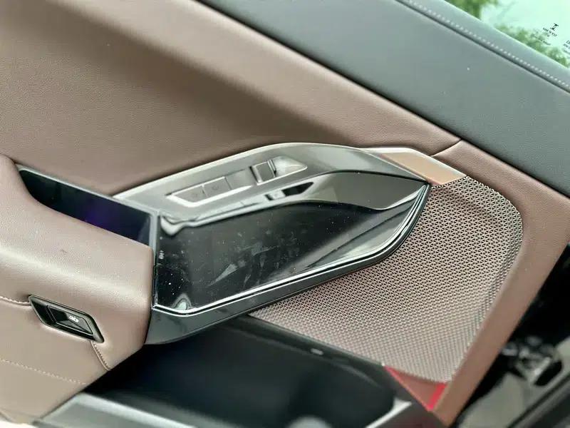 2023 BMW 7 Series 740Li Leading Edition M Sport Package — миниатюра 7
