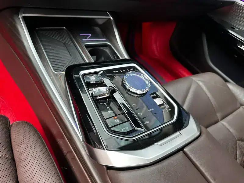 2023 BMW 7 Series 740Li Leading Edition M Sport Package — миниатюра 9