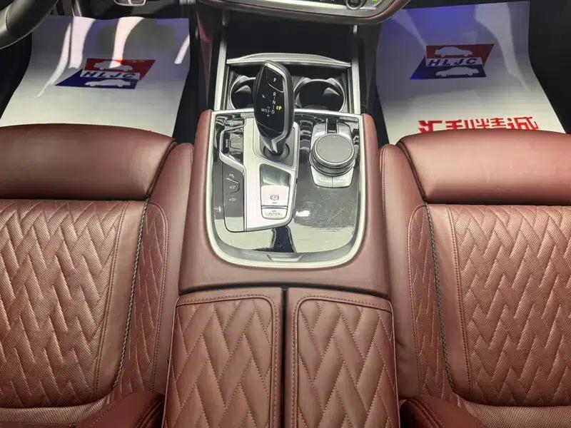 2019 BMW 7 Series 740Li xDrive Executive M Sport Package — миниатюра 7