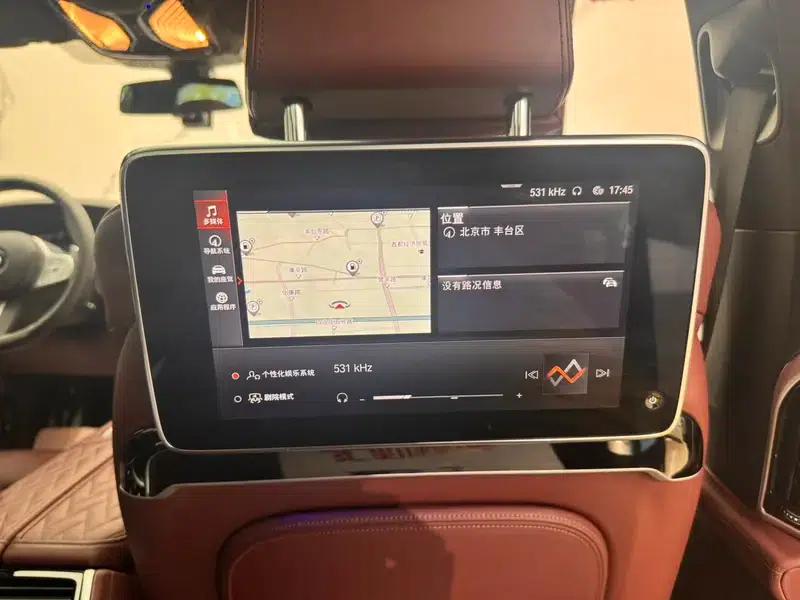 2019 BMW 7 Series 740Li xDrive Executive M Sport Package — миниатюра 10