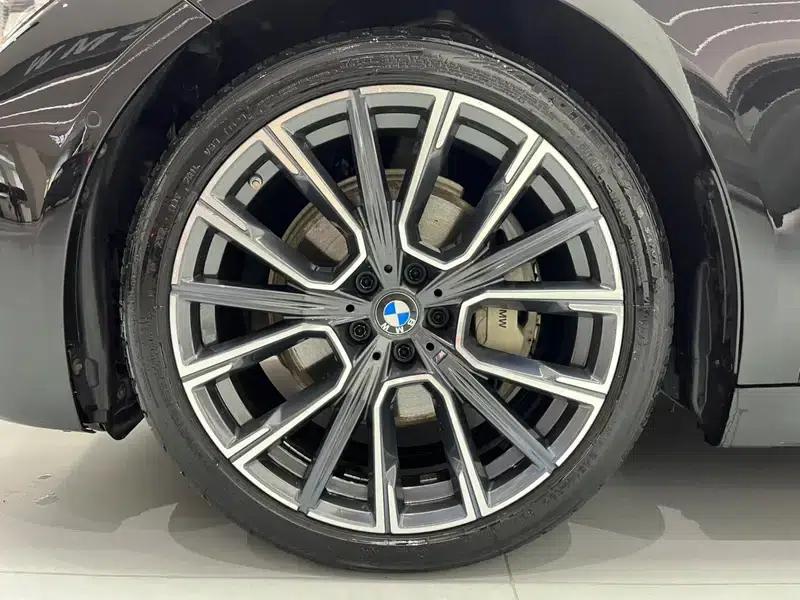 2019 BMW 7 Series Facelift 740Li Leading Edition M Sport Package — миниатюра 9