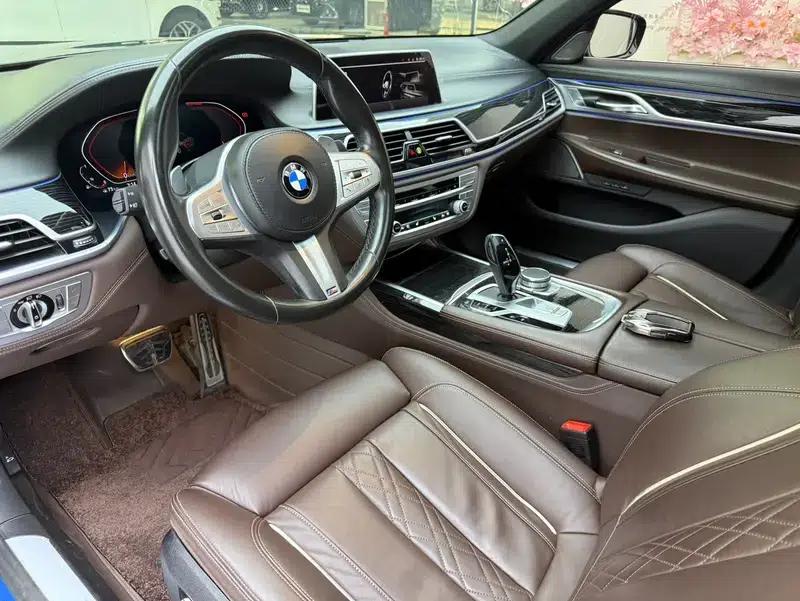 2019 BMW 7 Series Facelift 730Li M Sport Package — миниатюра 14