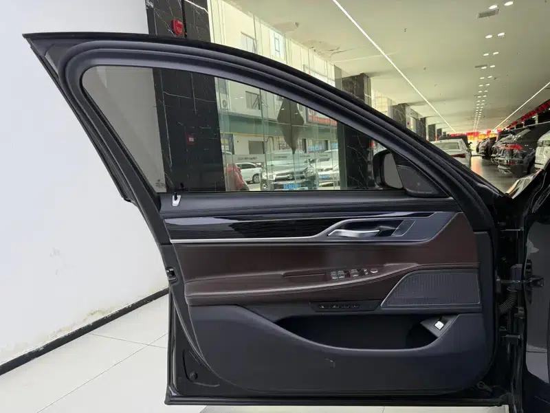 2019 BMW 7 Series Facelift 730Li M Sport Package — миниатюра 17