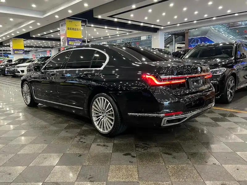 2019 BMW 7 Series 740Li Luxury Package — миниатюра 4