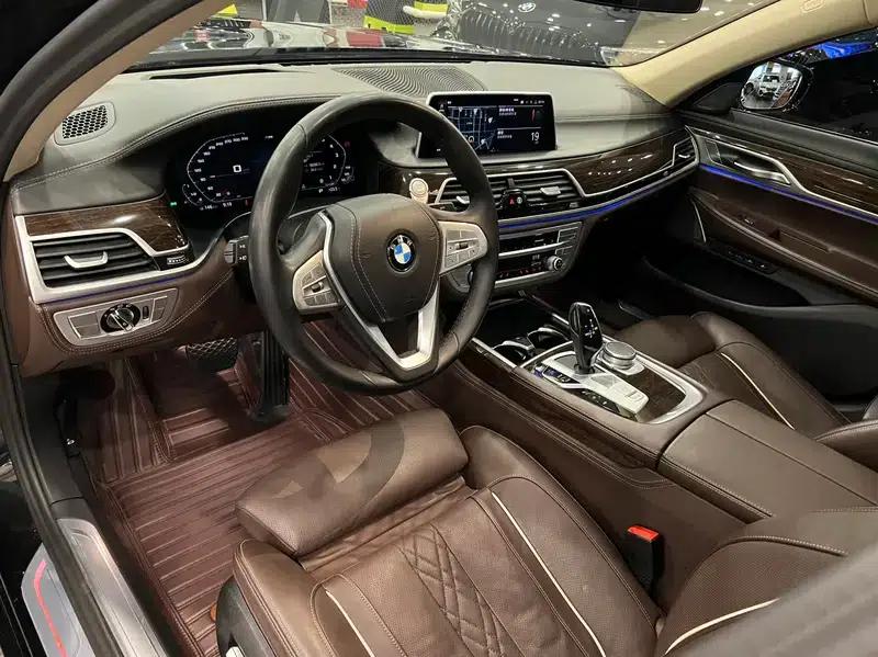 2019 BMW 7 Series 740Li Luxury Package — миниатюра 8