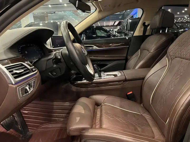 2019 BMW 7 Series 740Li Luxury Package — миниатюра 9