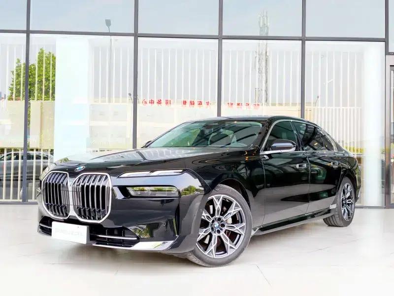 2023 BMW 7 Series 735Li Luxury Package — миниатюра 1