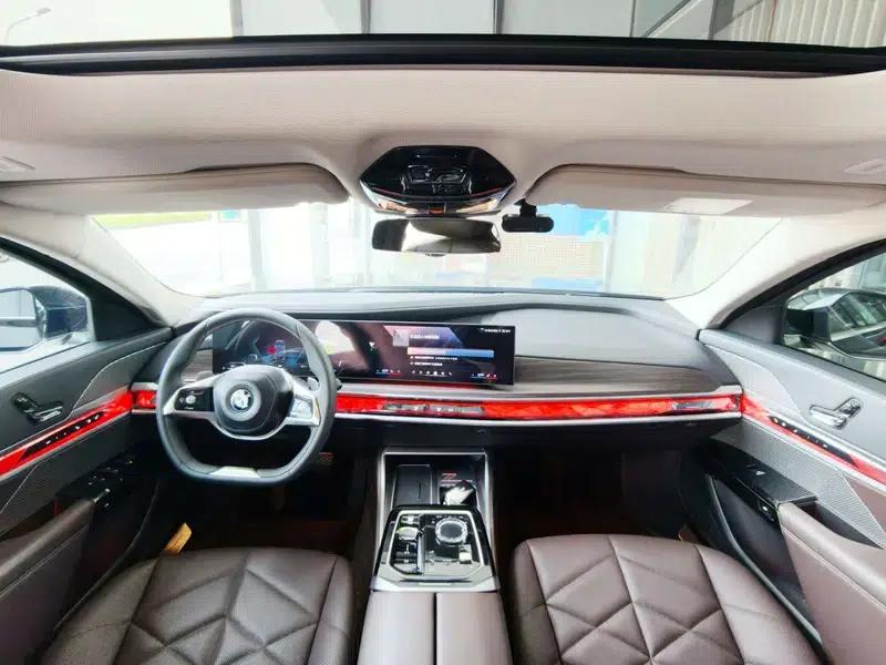 2023 BMW 7 Series 735Li Luxury Package — миниатюра 15