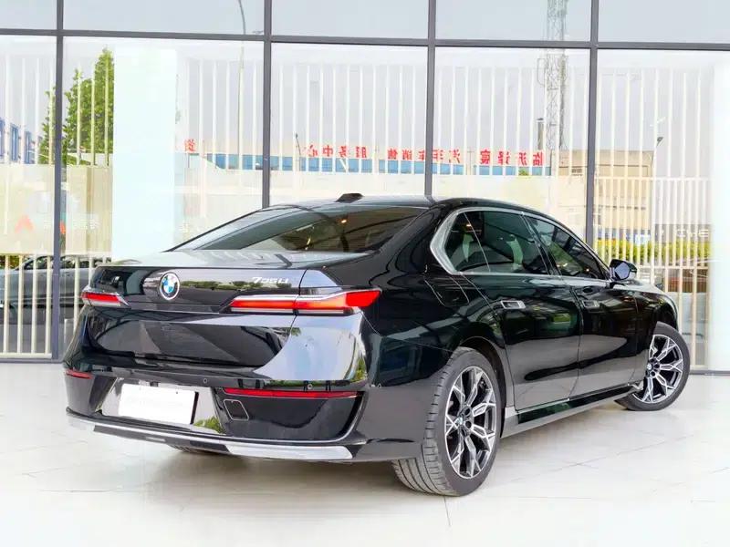 2023 BMW 7 Series 735Li Luxury Package — миниатюра 5