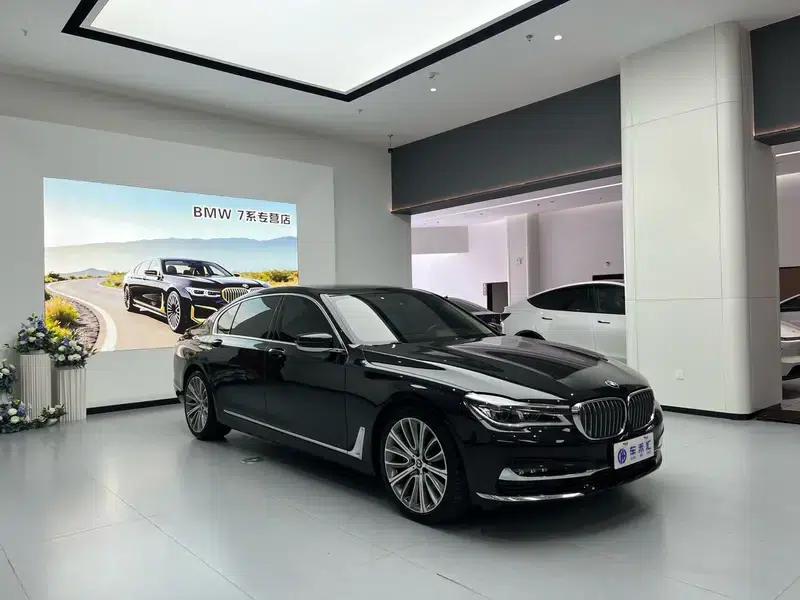 2018 BMW 7 Series 740Li Leading Model, Excellence Package — миниатюра 3