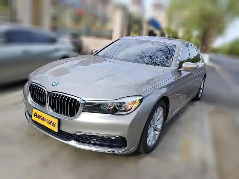 2017 BMW 7 Series 730Li Leading Edition — миниатюра 1