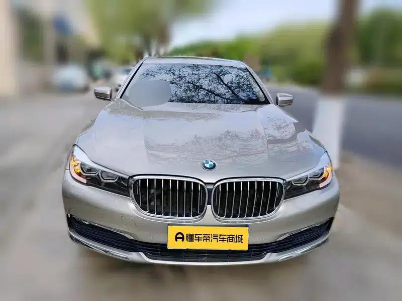 2017 BMW 7 Series 730Li Leading Edition — миниатюра 2