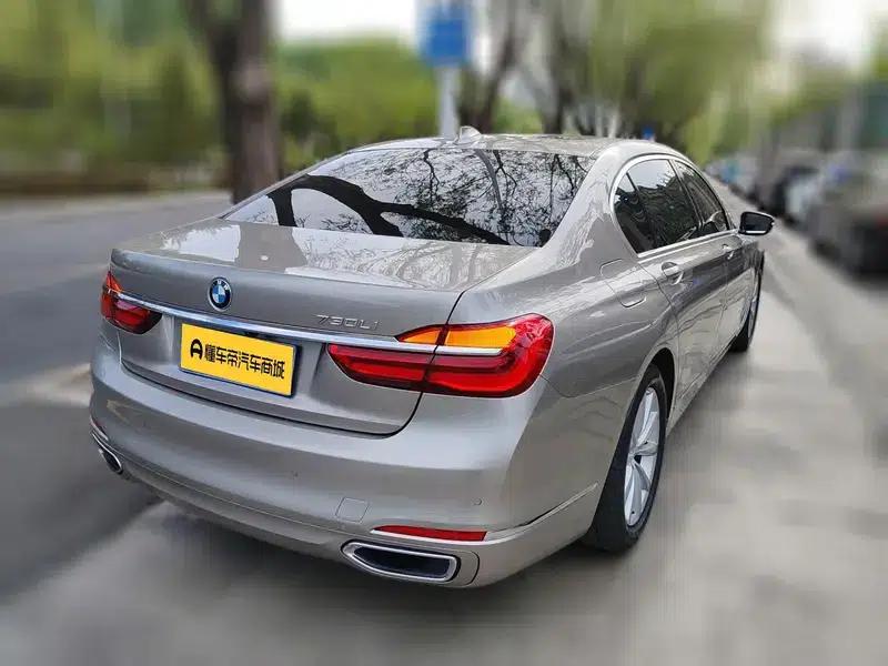 2017 BMW 7 Series 730Li Leading Edition — миниатюра 4