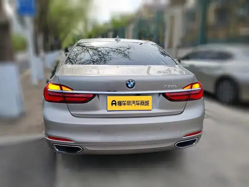 2017 BMW 7 Series 730Li Leading Edition — миниатюра 5