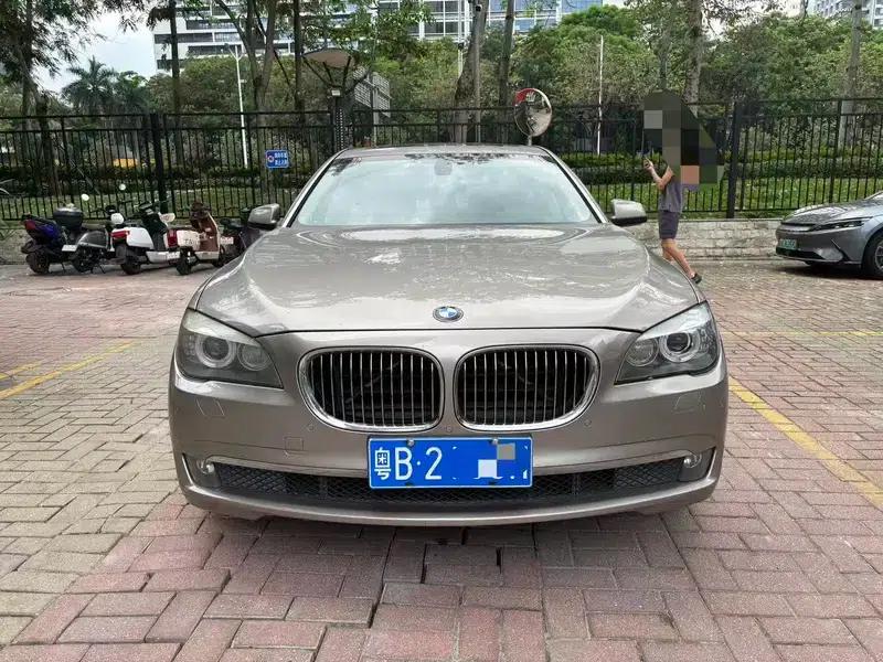 2011 BMW 7 Series 730Li Elegant Edition — миниатюра 2