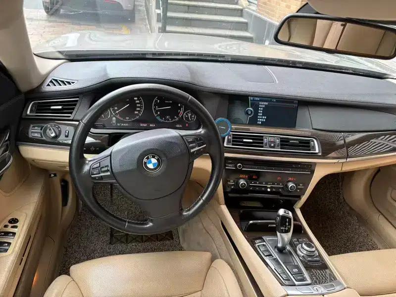 2011 BMW 7 Series 730Li Elegant Edition — миниатюра 7