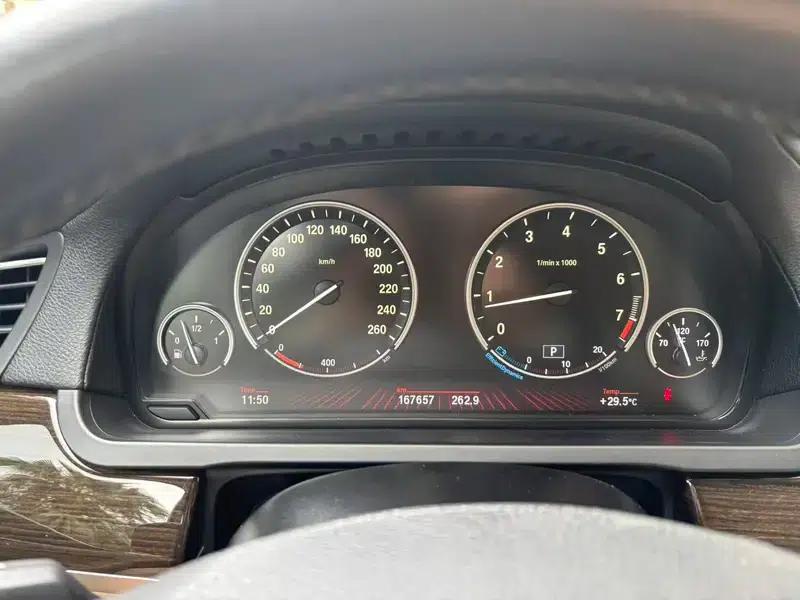 2011 BMW 7 Series 730Li Elegant Edition — миниатюра 8