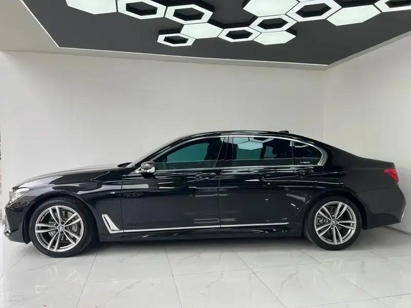 2018 BMW 7 Series 730Li Luxury M Sport Package — миниатюра 3