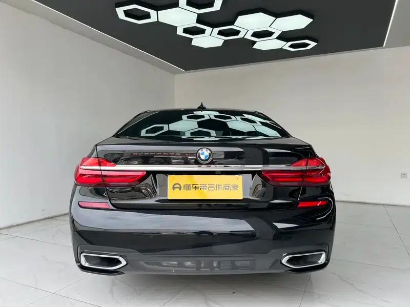 2018 BMW 7 Series 730Li Luxury M Sport Package — миниатюра 4