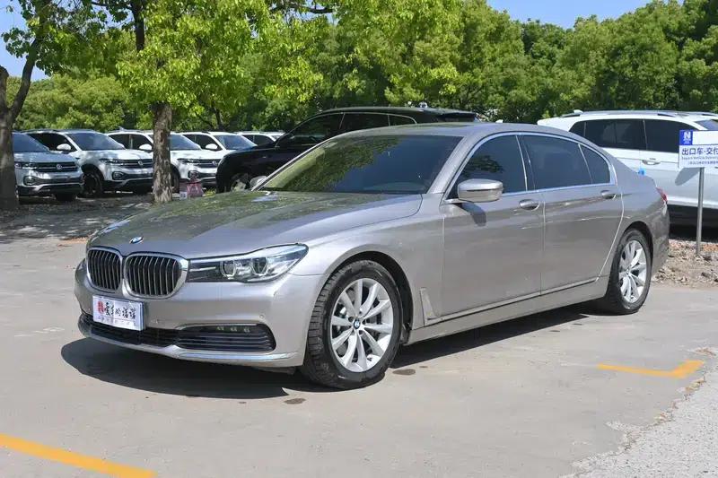2017 BMW 7 Series 730Li Leading Edition — миниатюра 1