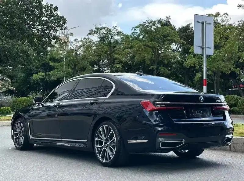 2021 BMW 7 Series 740Li Leading Edition M Sport Package — миниатюра 4