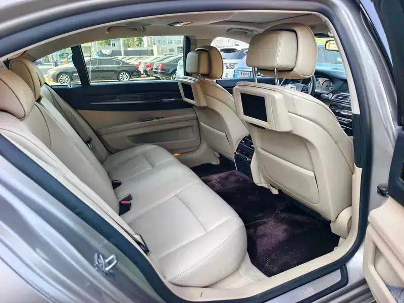 BMW 7 Series 2009 740Li Premium — миниатюра 20