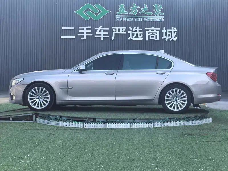 BMW 7 Series 2009 740Li Premium — миниатюра 4