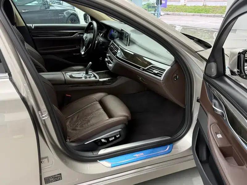 2016 BMW 7 Series 740Li Leading Edition — миниатюра 7