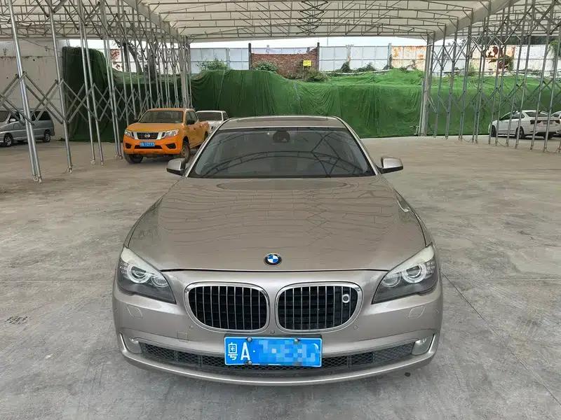 BMW 7 Series 2009 740Li Luxury — миниатюра 2