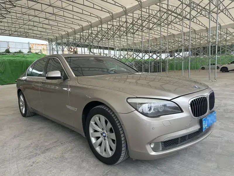 BMW 7 Series 2009 740Li Luxury — миниатюра 3