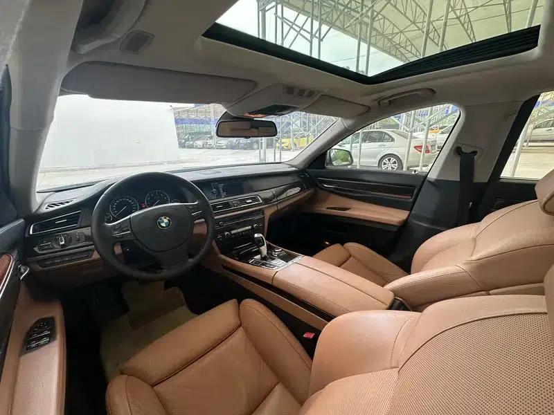 BMW 7 Series 2009 740Li Luxury — миниатюра 10