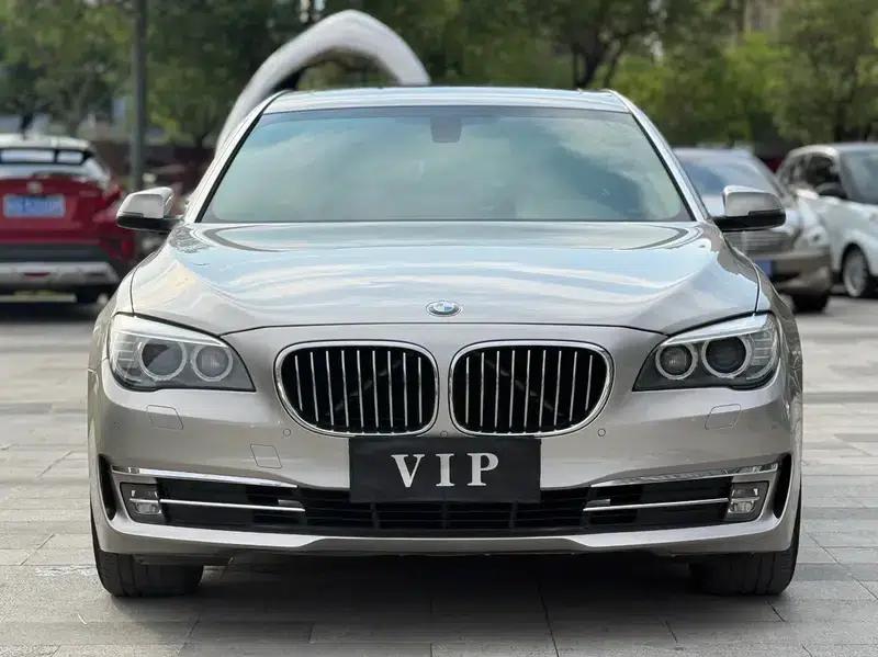 2013 BMW 7 Series 730Li Luxury — миниатюра 2