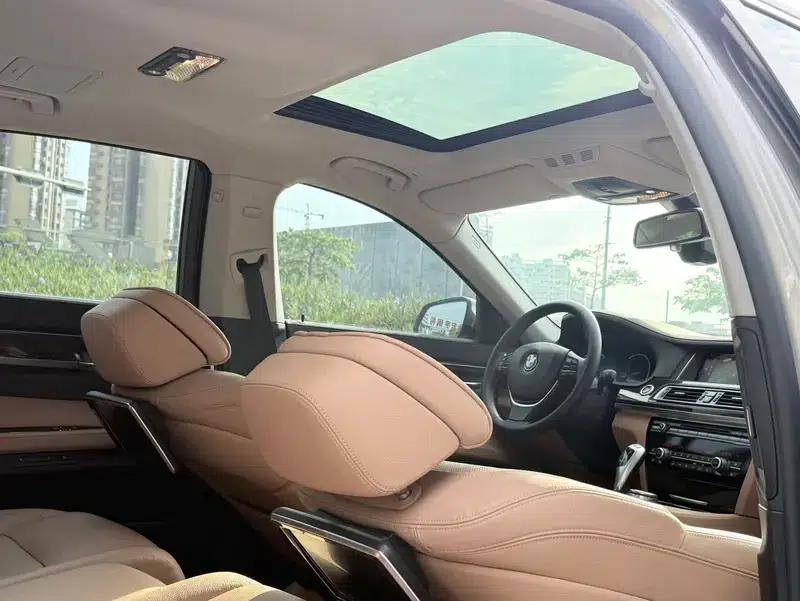 2013 BMW 7 Series 730Li Luxury — миниатюра 16