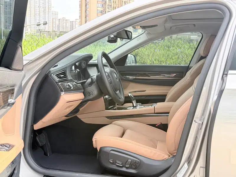 2013 BMW 7 Series 730Li Luxury — миниатюра 17