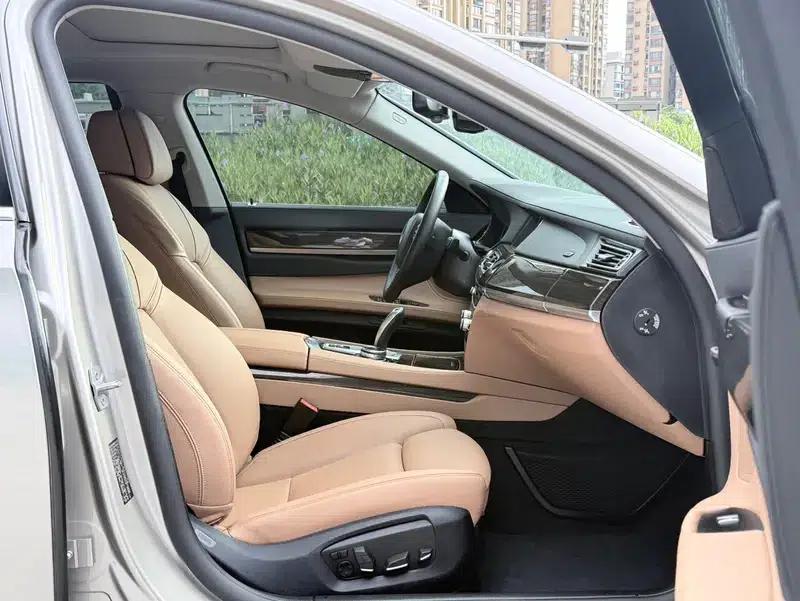 2013 BMW 7 Series 730Li Luxury — миниатюра 22