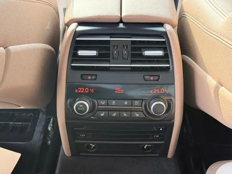 2013 BMW 7 Series 730Li Luxury — миниатюра 7