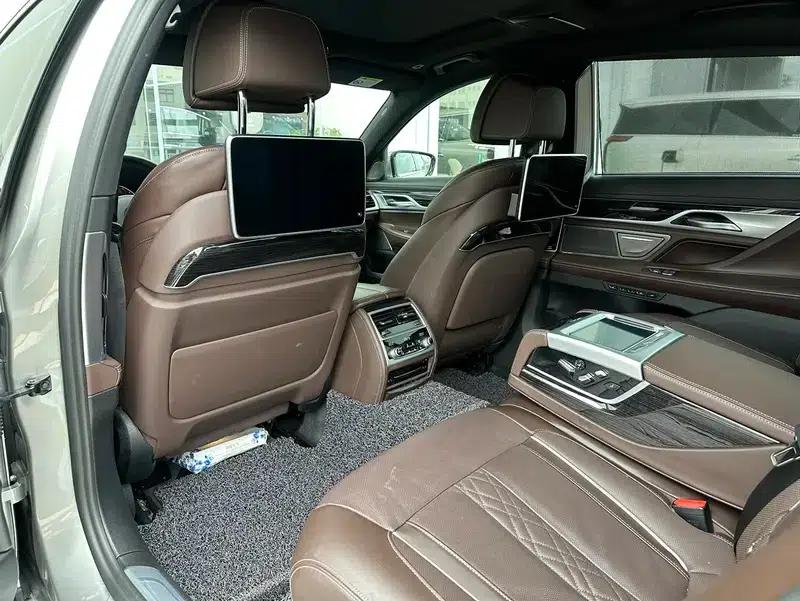 2019 BMW 7 Series Facelift 740Li Luxury M Sport Package — миниатюра 22